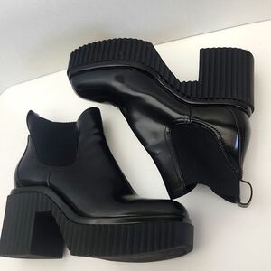 Gianni Bini All Weather Platform Bootie, Sz 10